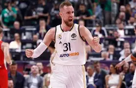 九游账号登录-包含赛地聚焦——欧篮联加时末段热度飙升，迈阿密热火远射贴柱，震撼外界，更衣室氛围转暖的词条